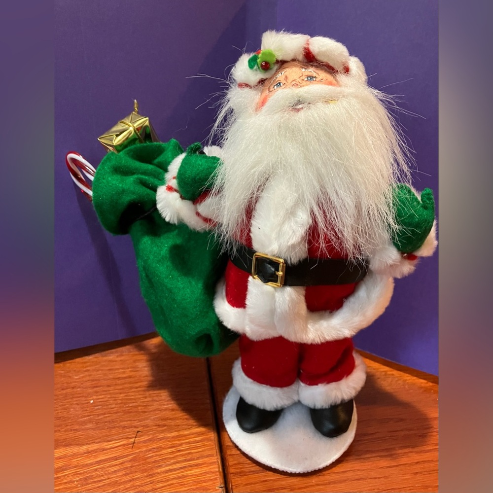 NWT Annalee 9โ Peppermint Twist Santa #400608